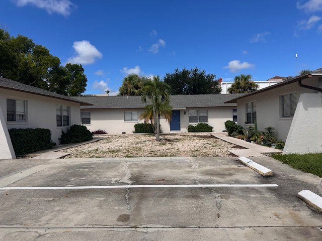 2/2 Cape Coral property image