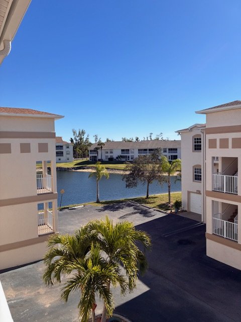 Beautiful 2/2 plus Den Condo in Terraverde Country Club property image