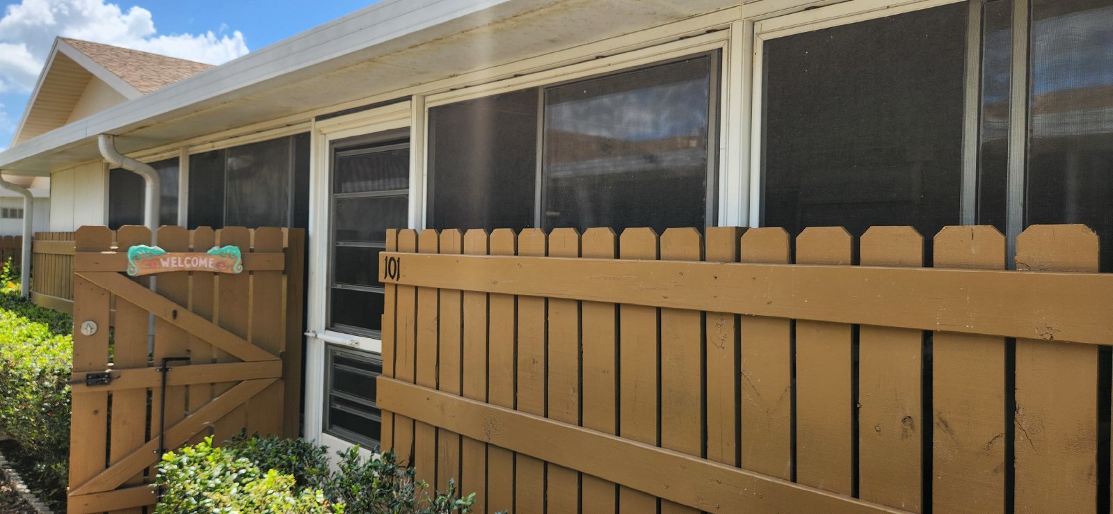 Seasonal ,fully furnished 2/2 property image