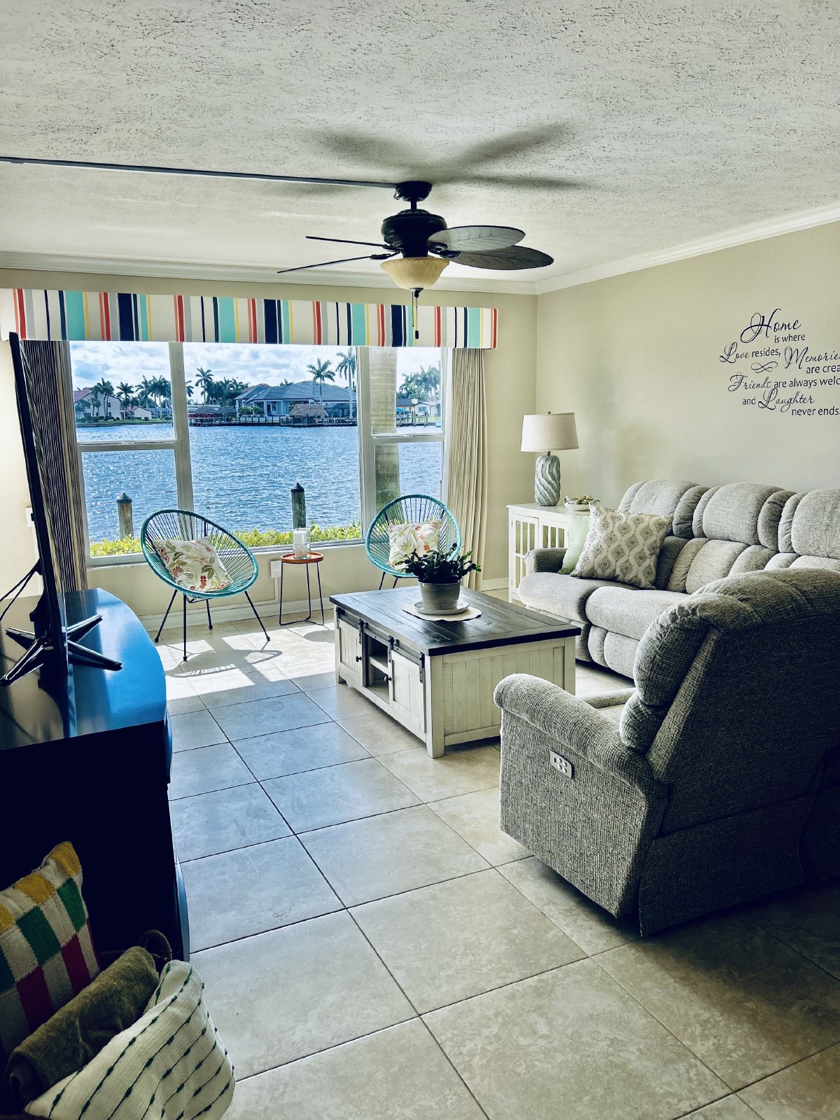 Beautiful Furnished 2/2 Waterview. property image