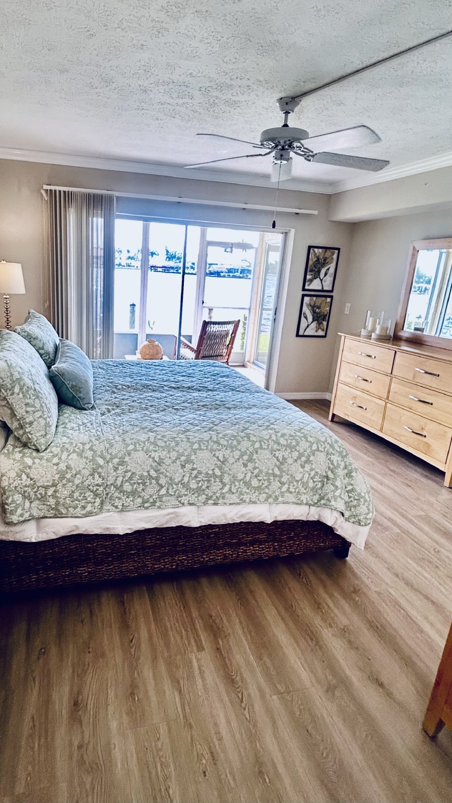 Beautiful Furnished 2/2 Waterview. property image
