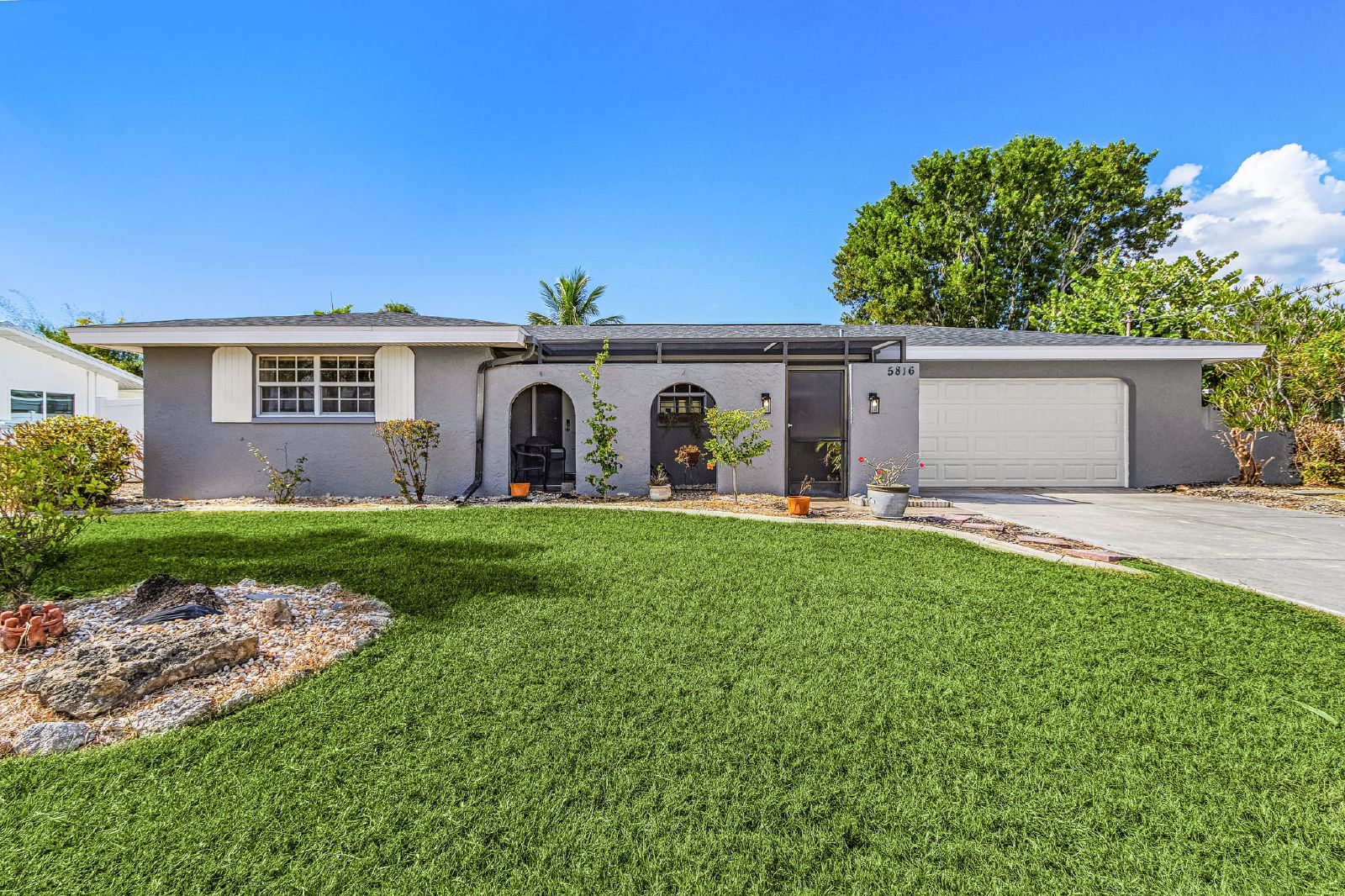 Short Term Cape Coral Pool Home for Rent property image