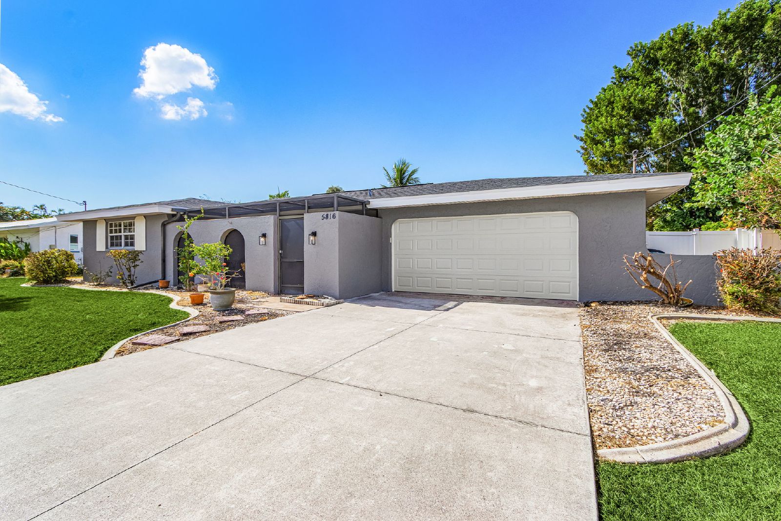 Short Term Cape Coral Pool Home for Rent property image