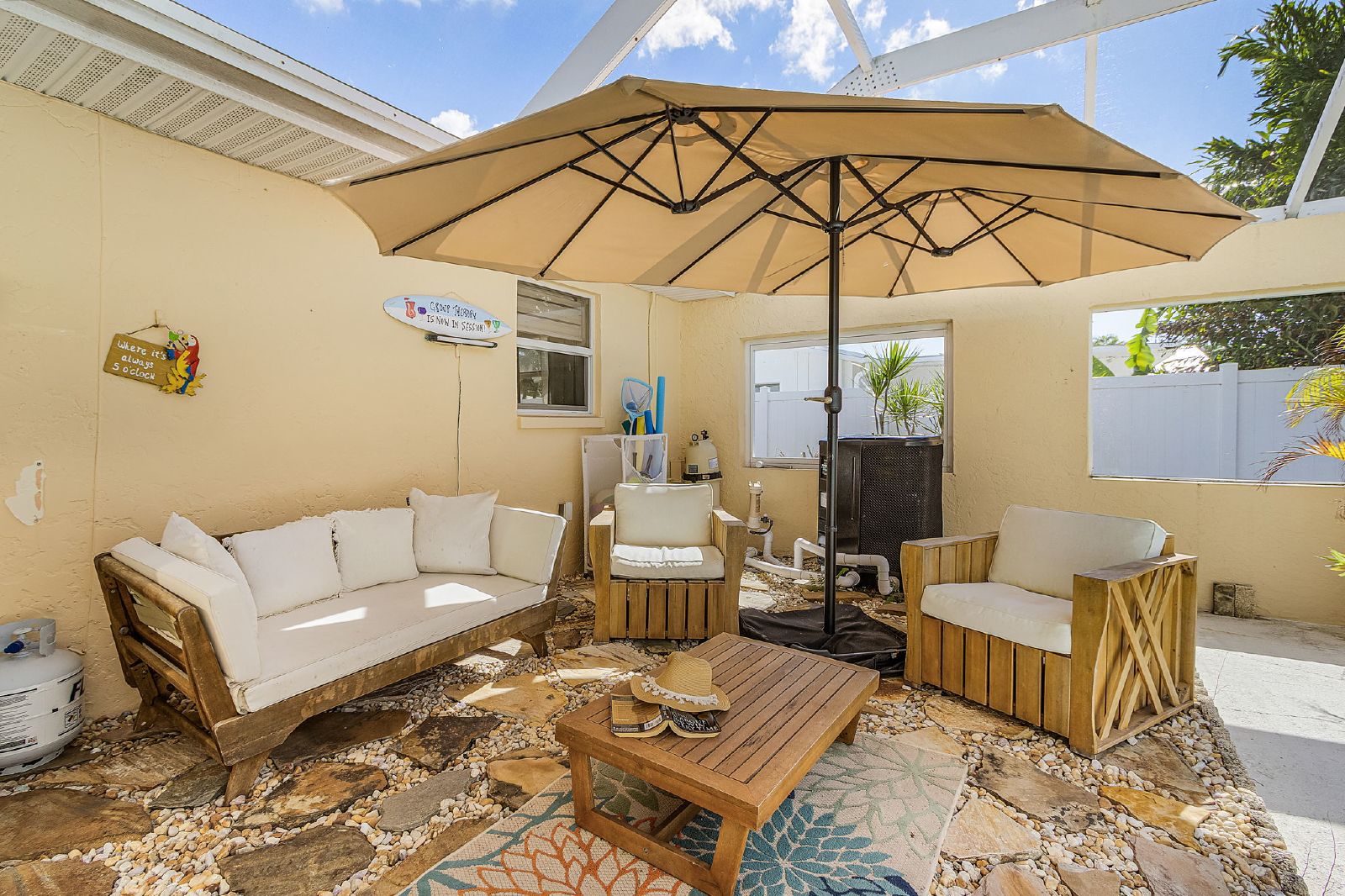 Short Term Cape Coral Pool Home for Rent property image