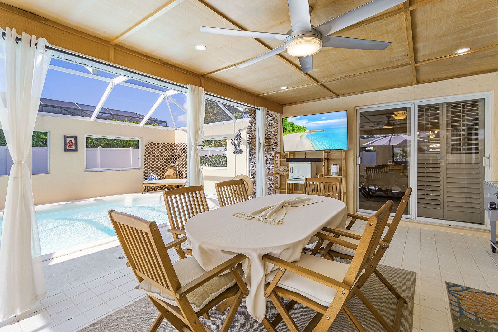 Short Term Cape Coral Pool Home for Rent property image