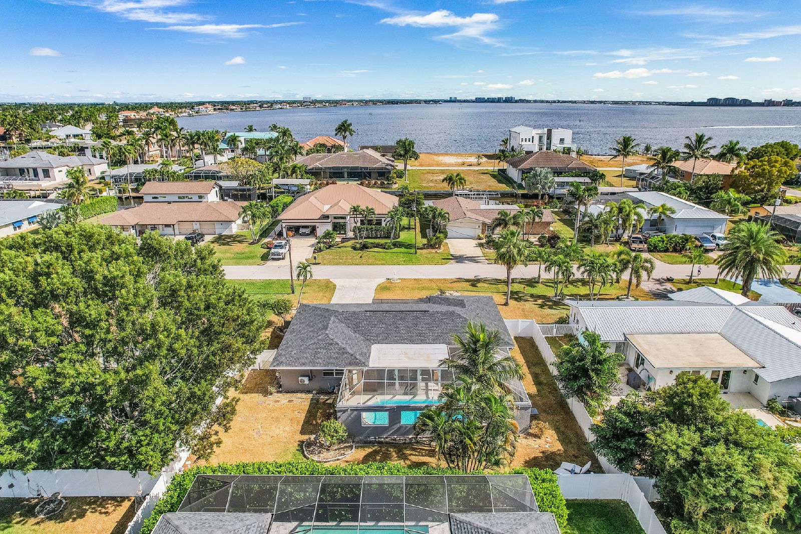 Short Term Cape Coral Pool Home for Rent property image