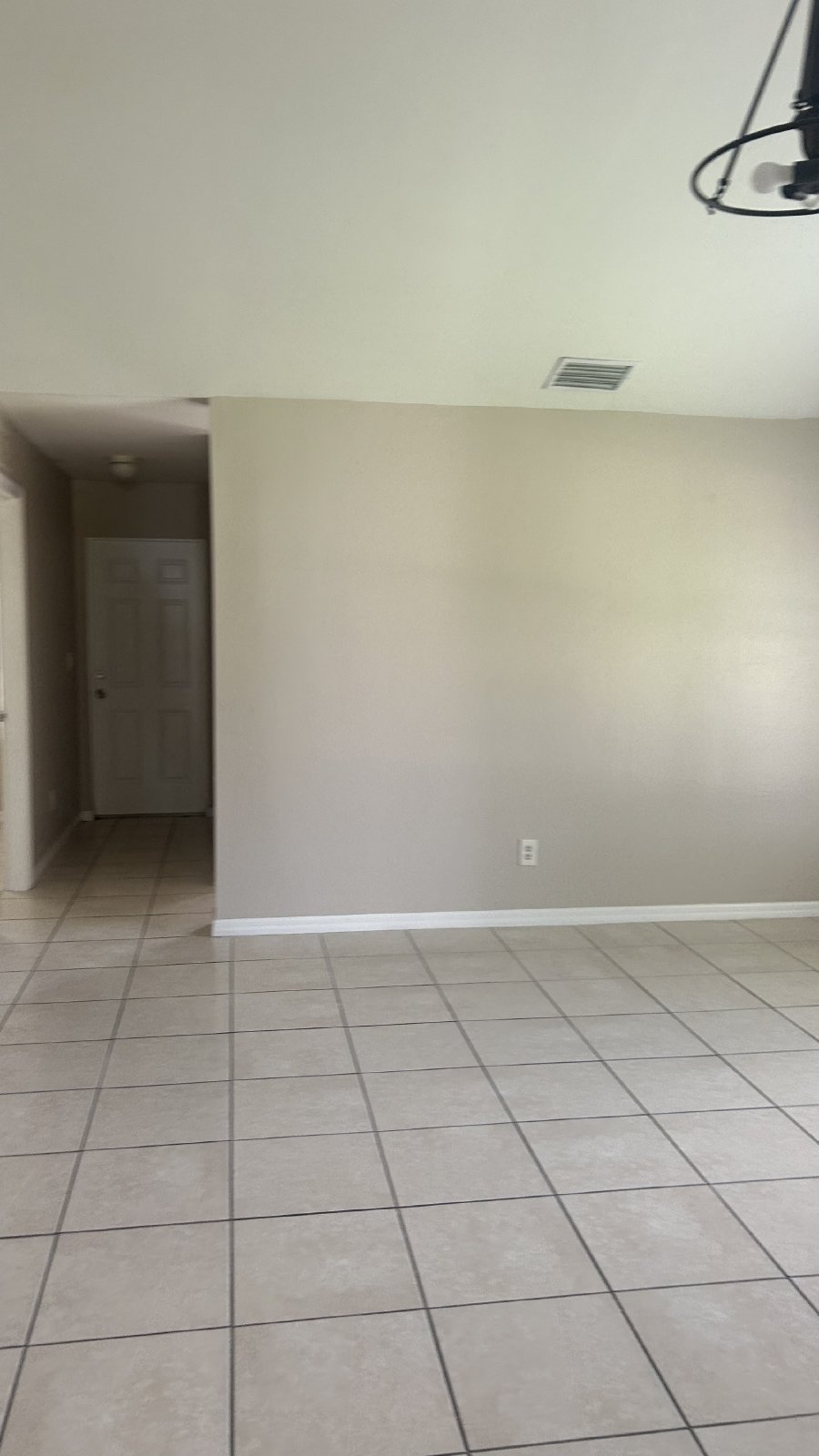 2 + DEN / 2 bath / 1-car garage - tile throughout property image