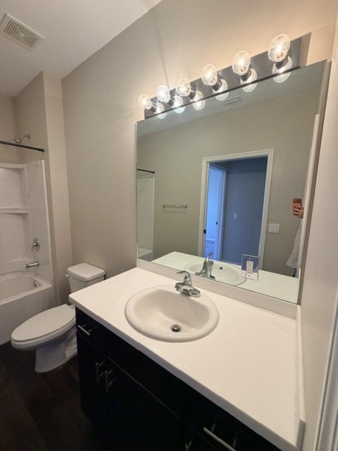 Half off of first month rent 3/2.5 Townhome property image
