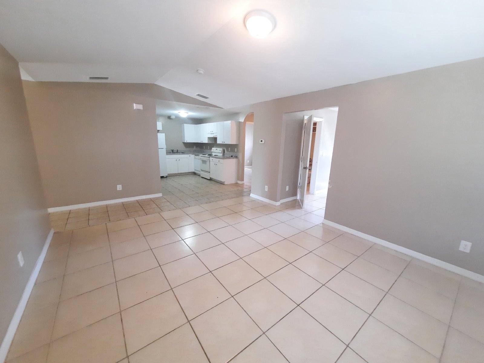 Poplar Street property image