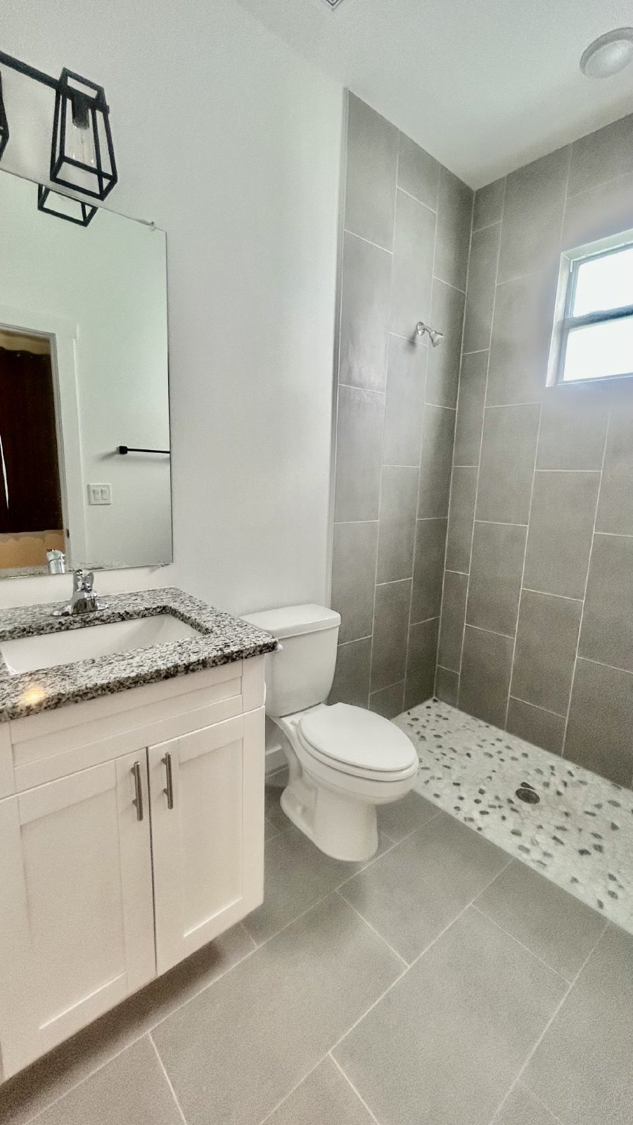 Beautiful 3/2 duplex property image