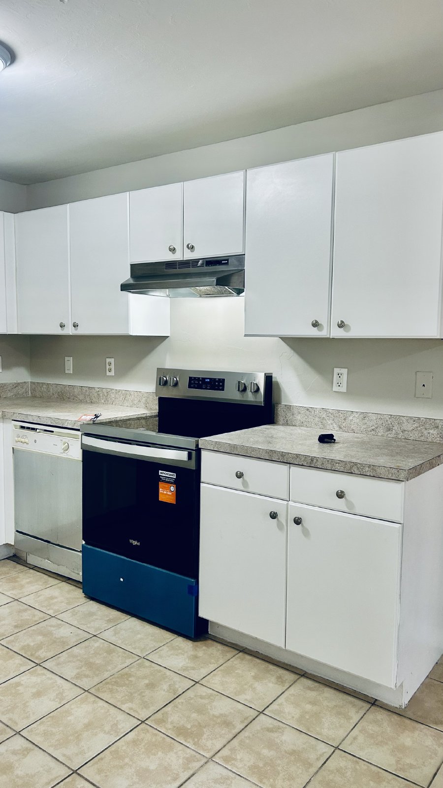 2/2 with Den Duplex property image