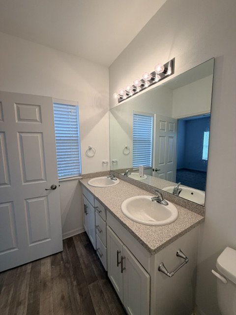 Spacious Townhome Move-in Ready property image